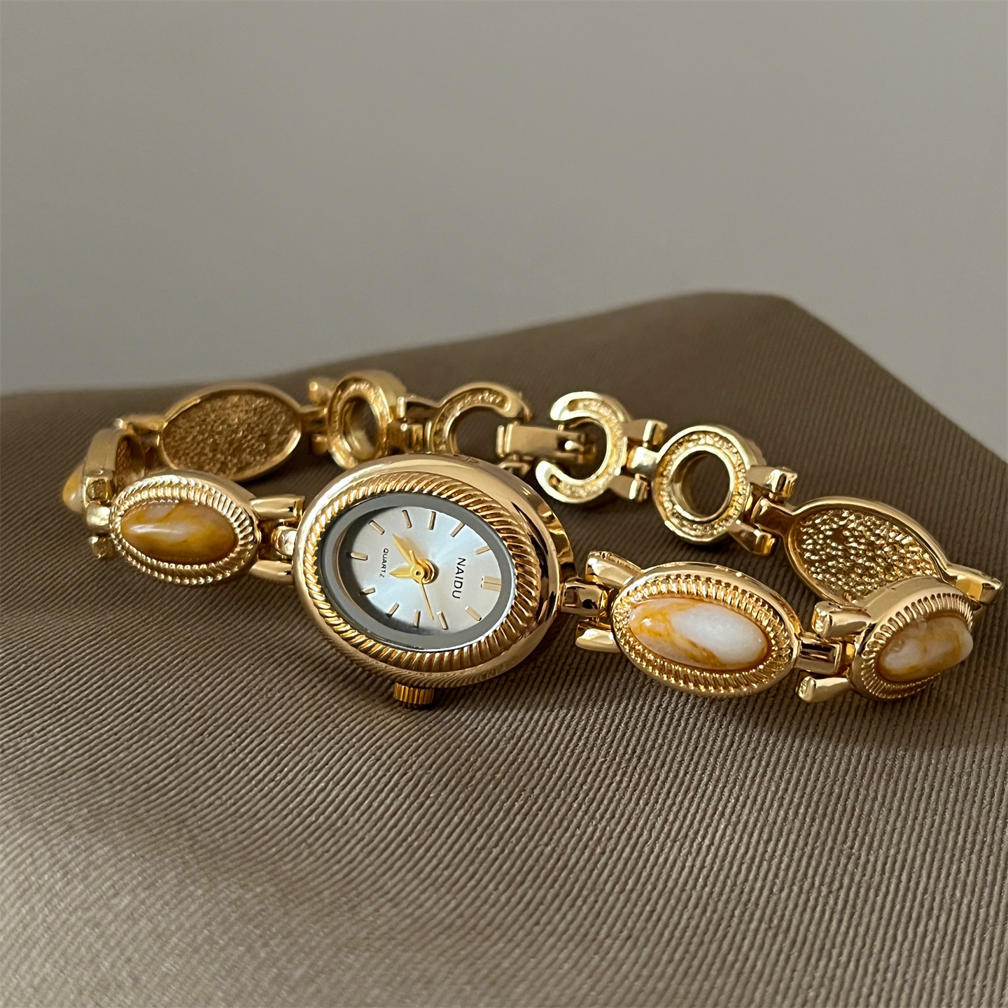 Luxury Watch Vintage - New Vintage Women's Watch with Colored