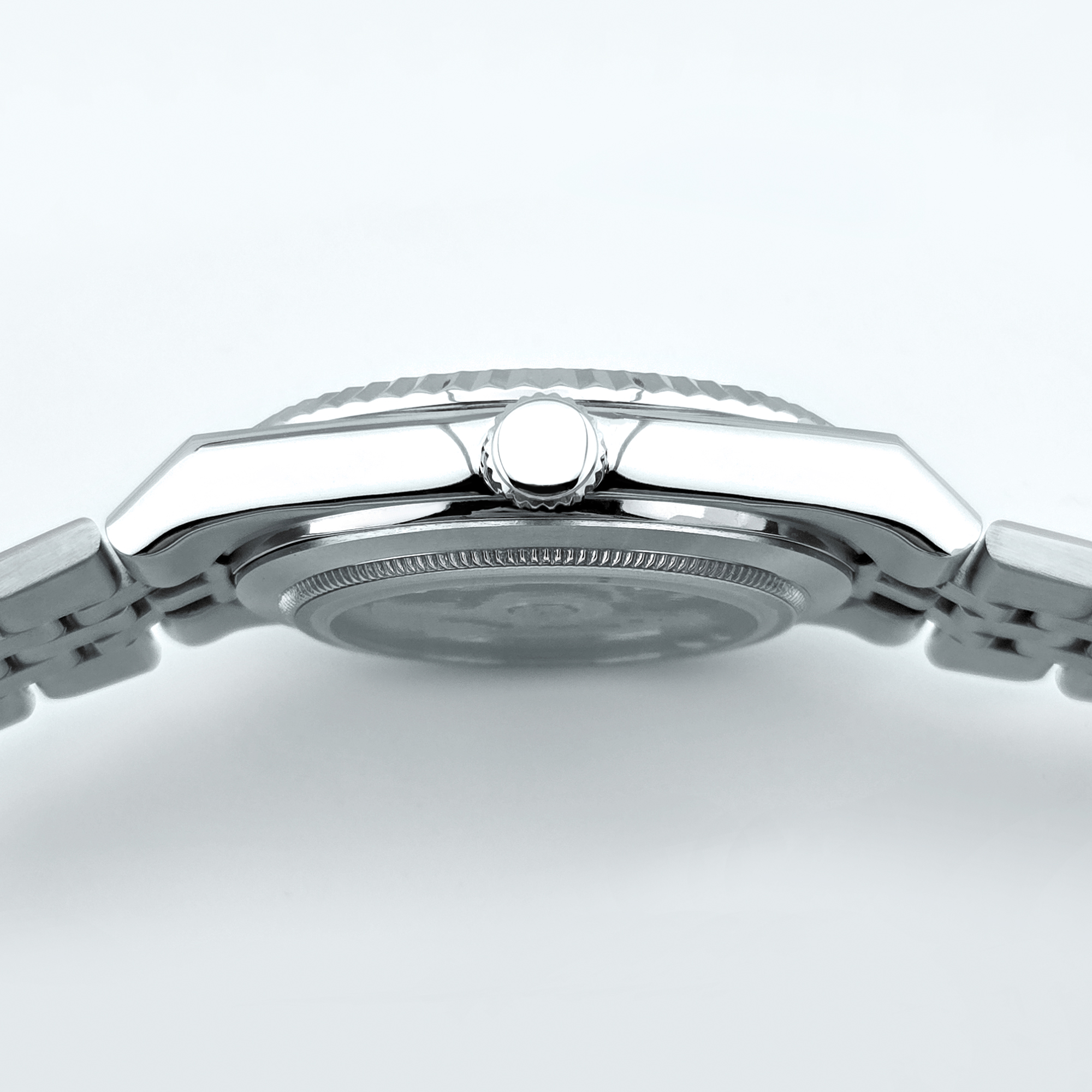 CUSTOM Logo Diy 40mm NH35 Mech - Luxury Watch Logo 评论和价格