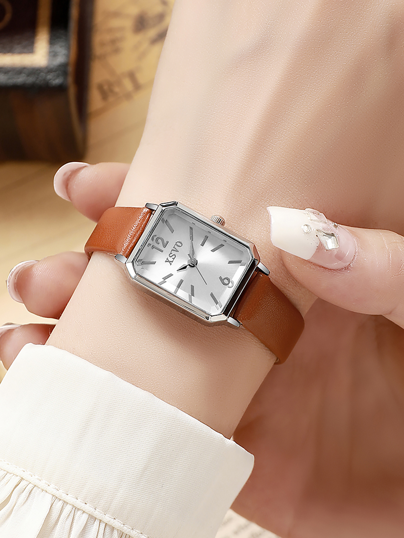 Vintage Silver Square Women's  - Luxury Watch Vintage 评论和价格