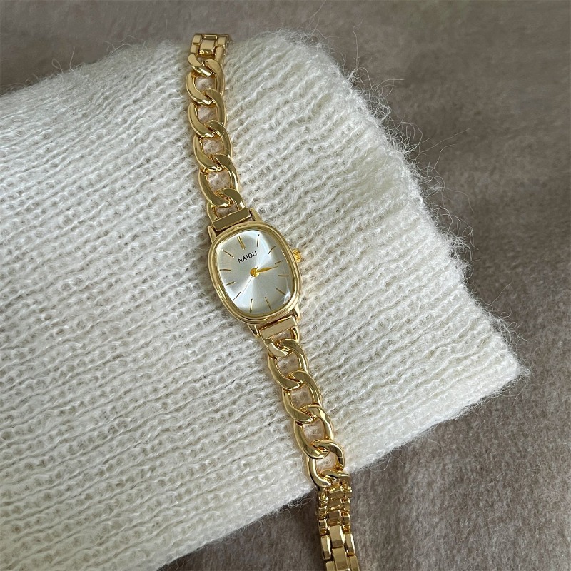 Fashion Women Oval Dial Quartz - Luxury Watch Ladies 评论和价格